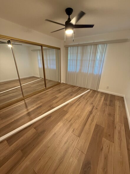 Building Photo - 5300 E Waverly Dr