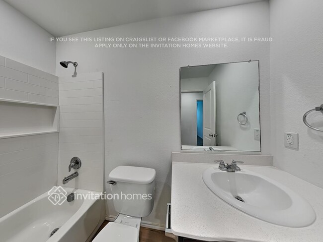 Building Photo - 3202 Crestone Dr