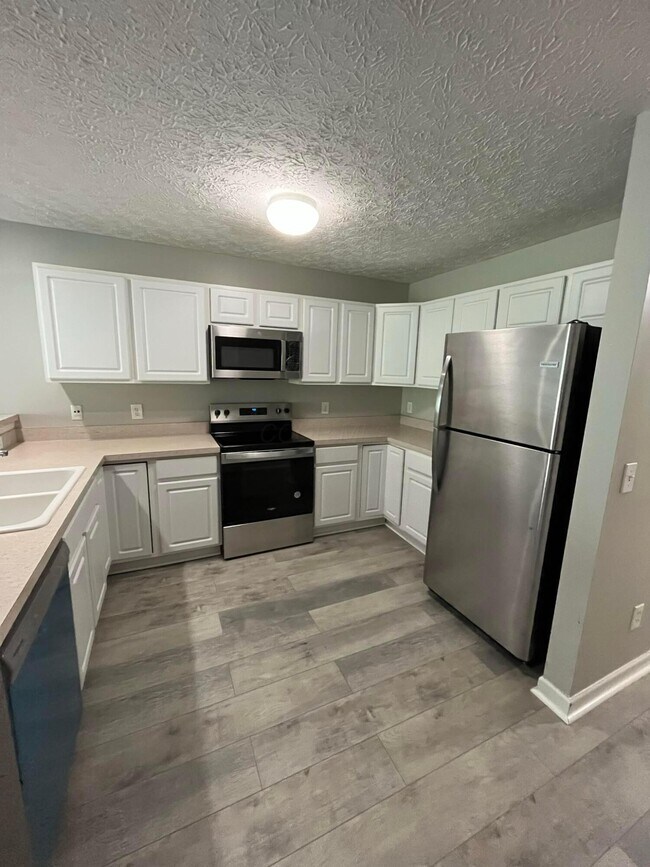 Building Photo - 5171 Mantua Dr