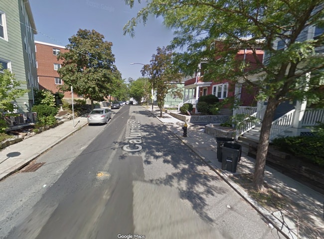 Building Photo - 224 Calumet St