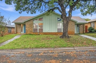 Building Photo - 518 Guerin Dr