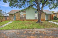 Building Photo - 518 Guerin Dr