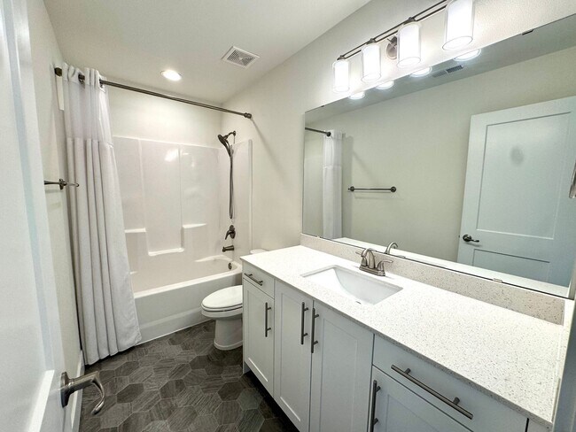 Building Photo - Private Palmer Lake Home w/ 3 Bedrooms, Of...