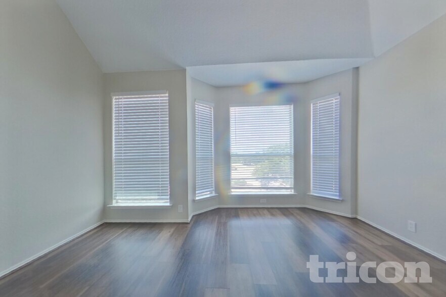 Building Photo - 4504 Vista Meadows Dr