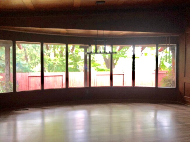 Building Photo - Carmichael Colony