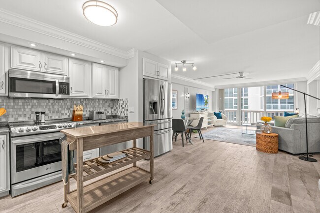 Building Photo - 3570 S Ocean Blvd