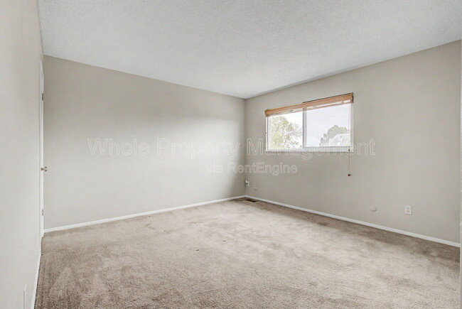 Building Photo - 8705 Santa Fe Dr