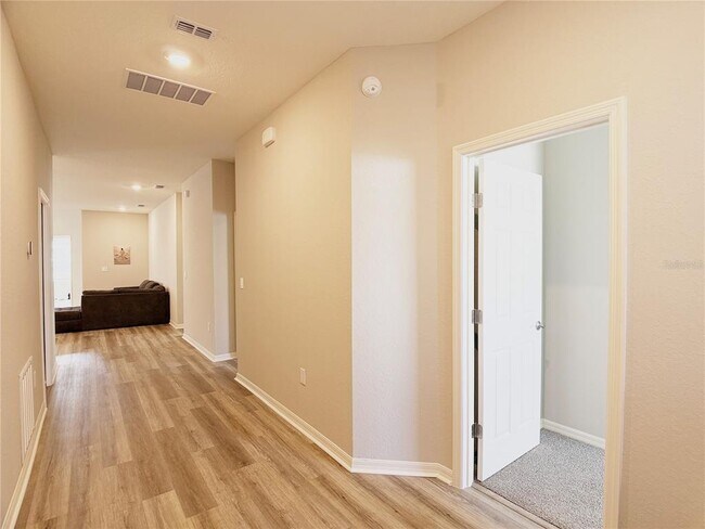 Building Photo - 4510 Rapallo Ave