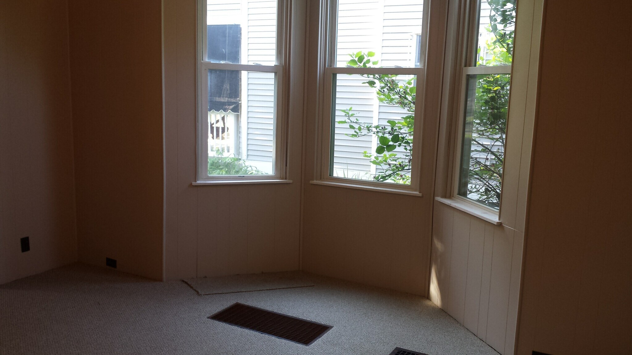 Dining Room - 635 5th St