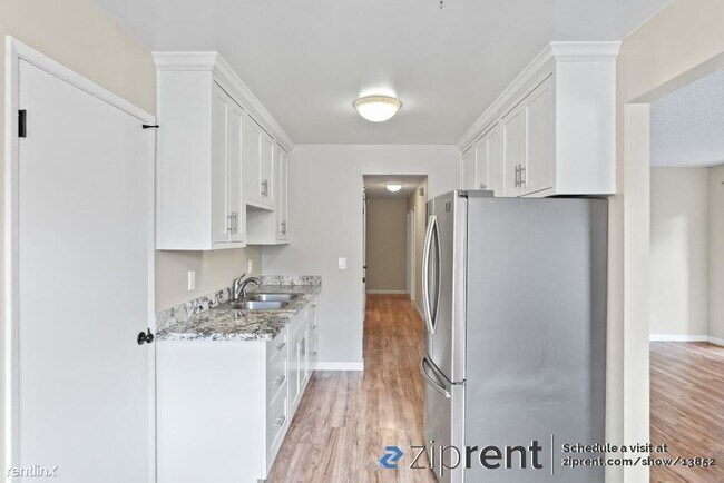 Building Photo - 2 br, 1 bath House - 3405 Payne Avenue, Sa...