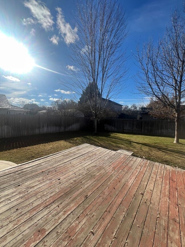 Building Photo - 3 bedroom 2 bath in a beautiful, spacious Meridian Neighborhood!