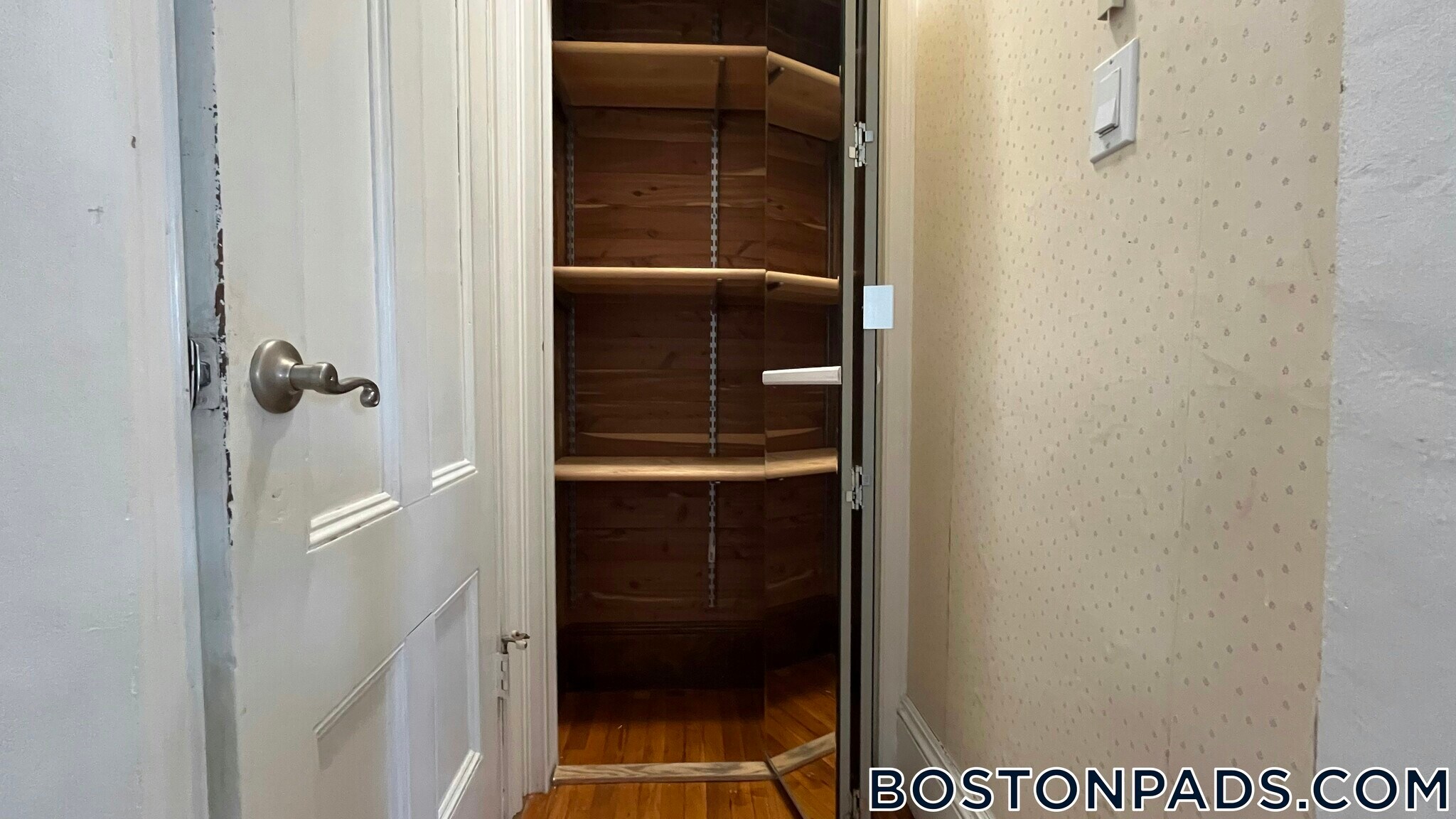Building Photo - 369 Savin Hill Ave