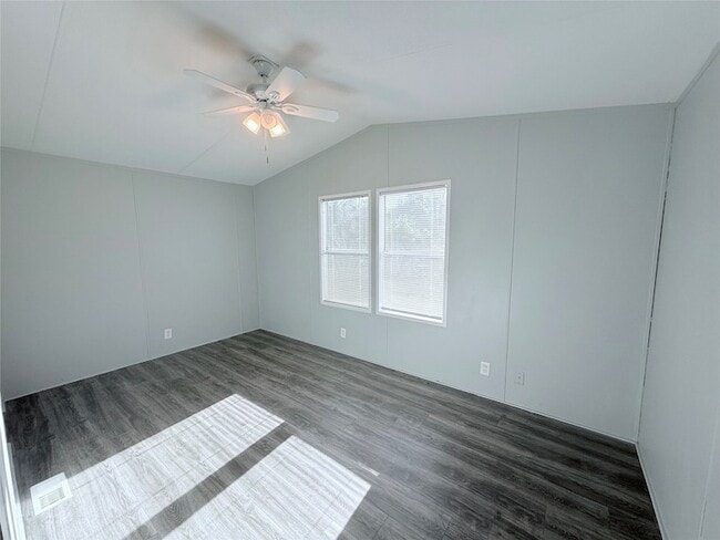 Building Photo - 12738 Pecan Tree Ct