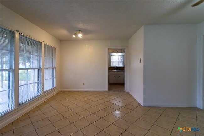 Building Photo - 1312 Massey St