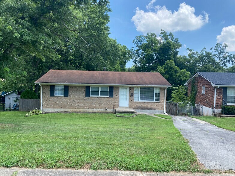 Primary Photo - 391 Lancelot Ln