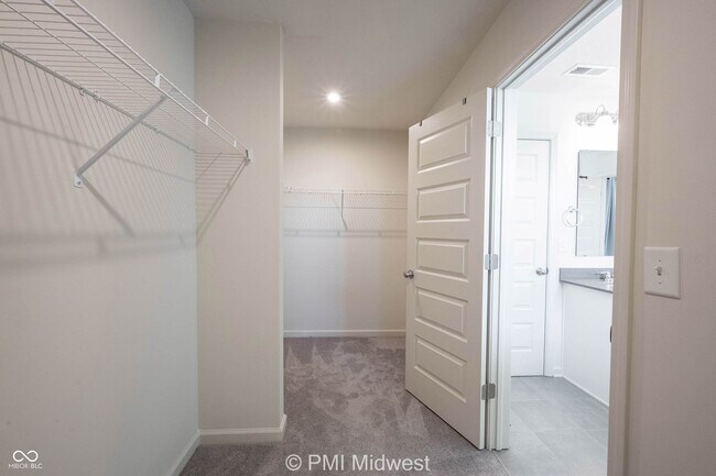 Building Photo - 6809 Blackwater Ln