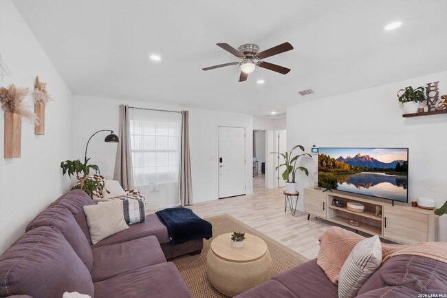 Building Photo - 2829 Wyoming St