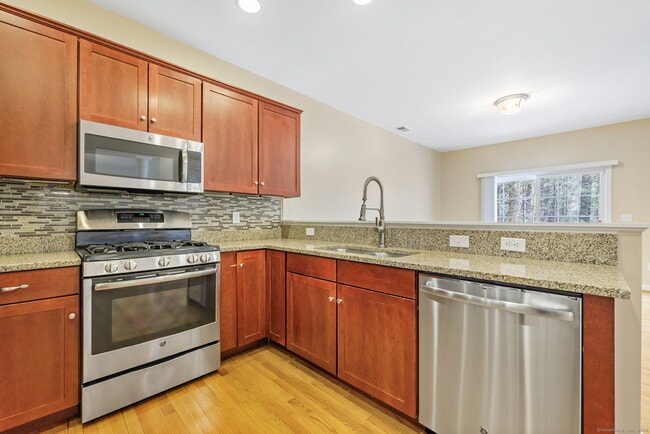 Building Photo - 38 Brighton Park Way