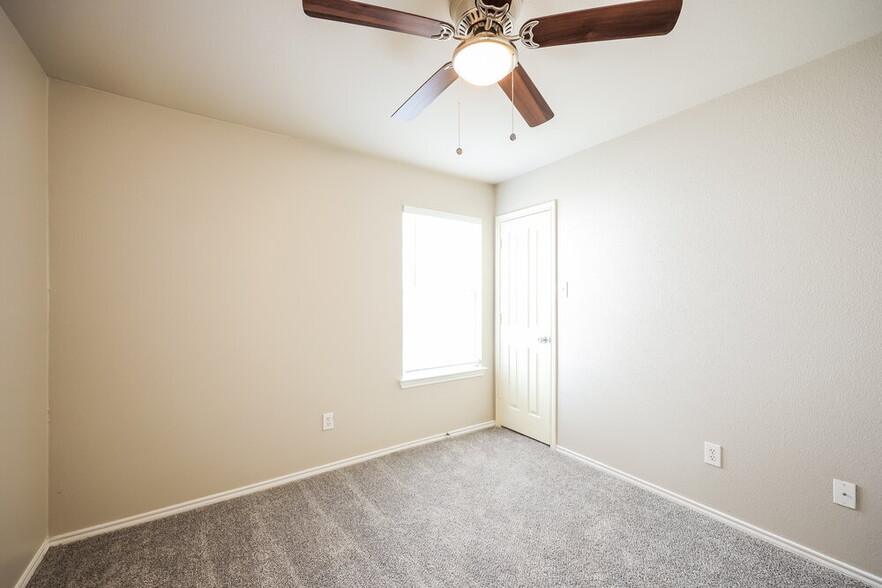 Building Photo - 3654 Archer Blvd