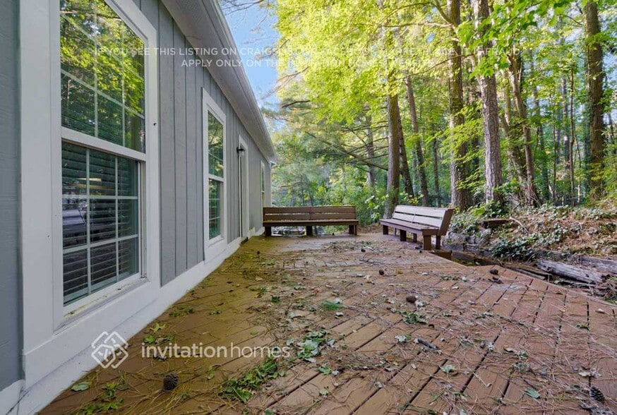 Building Photo - 1243 Gatehouse Dr