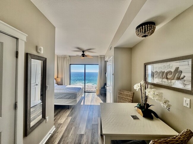 Building Photo - 701 Condos with Breathtaking Ocean View!!!