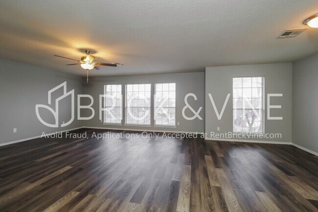 Building Photo - 17621 Cranbrook Rd