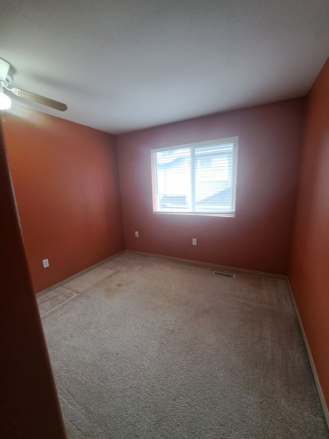 Building Photo - 3 bedroom corner lot - Bethany Available N...