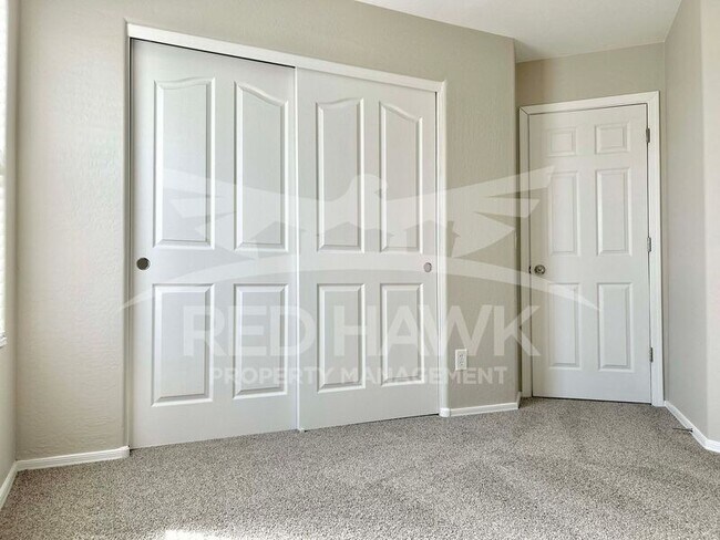 Building Photo - 1963 S Starling Dr