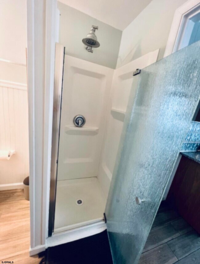 Building Photo - 512 W Brigantine Ave