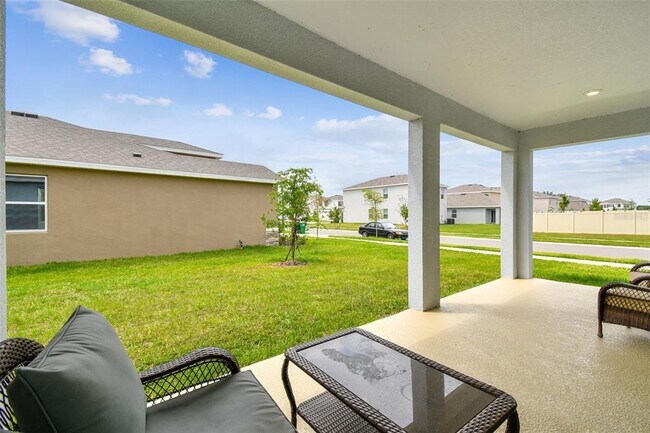 Building Photo - 33870 Field Maple Lp