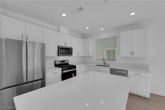 Building Photo - 10234 Restless River St