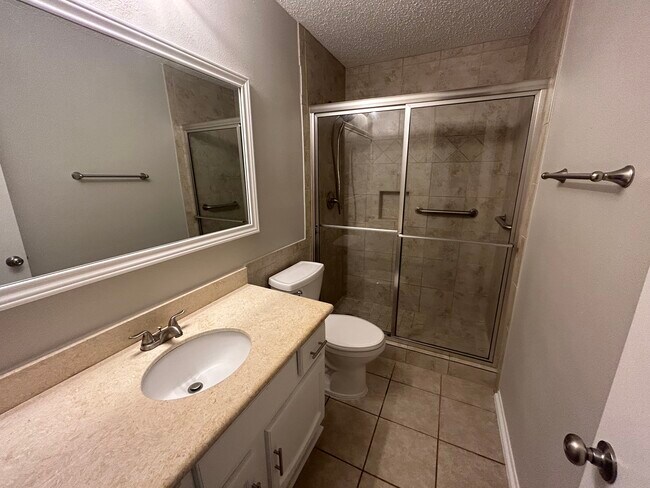 Common Access bath - 22011 Grand Forks Dr