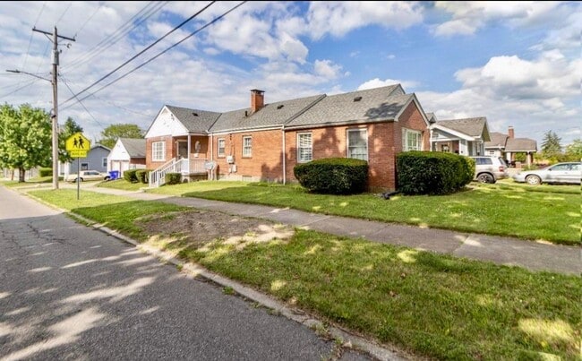 Building Photo - 16 S Kenworth Ave