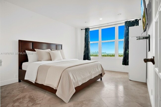 Building Photo - 4747 Collins Ave