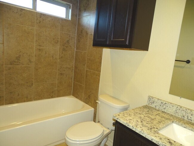 Building Photo - 13911 Annas Way #101, San Antonio, TX. 78233