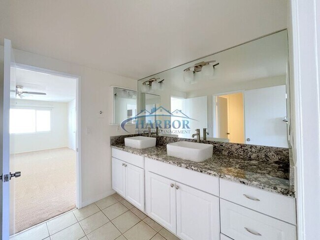 Building Photo - 1107 Opal St