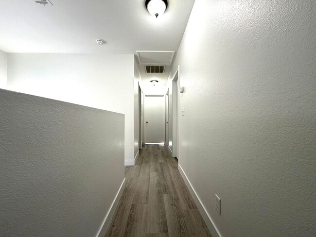 Building Photo - 9449 Amber Valley Ln