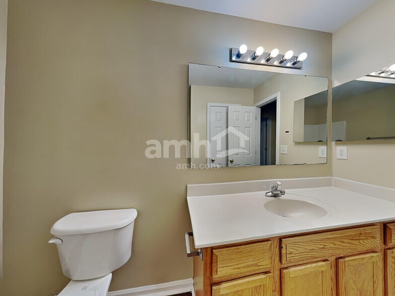 Building Photo - 4613 Cades Cove Dr