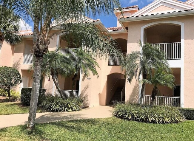 Building Photo - 9953 Perfect Dr