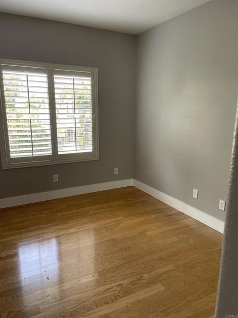 Building Photo - 1047 Cottage Way