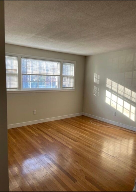 Building Photo - 775 Lagrange St