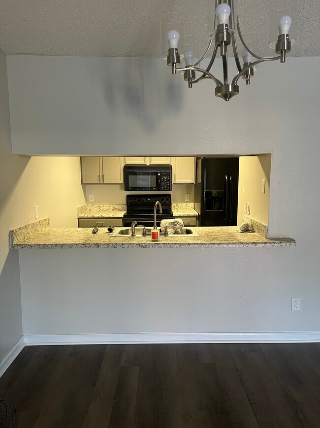 Building Photo - 1942 Baywind Ct