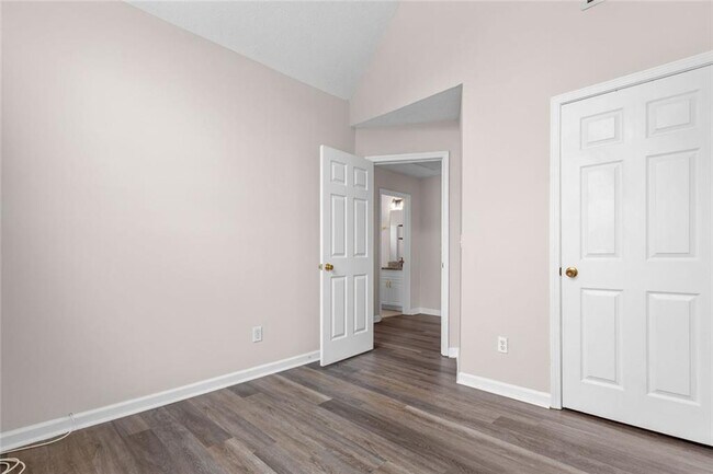 Building Photo - 3854 Wheaton Ct