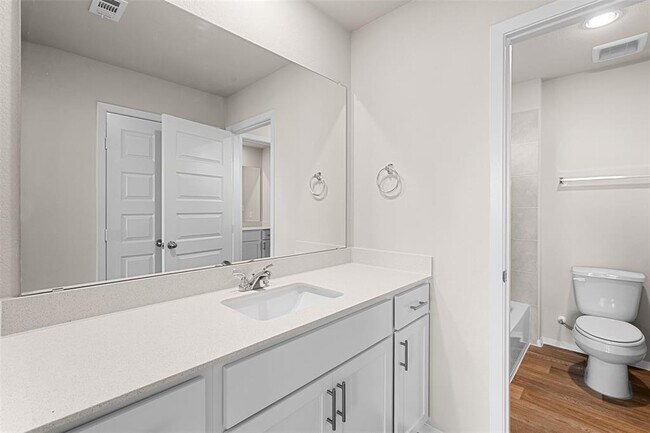 Building Photo - 2606 Derwent Dr