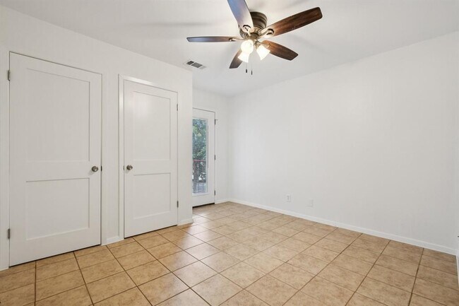Building Photo - 4405 Avenue A
