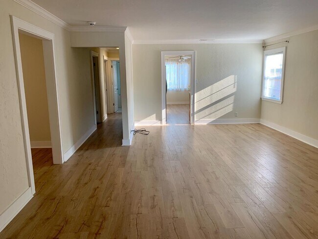 Building Photo - 1462 Revere Ave
