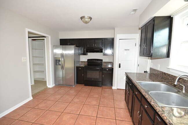 Building Photo - 1269 Brahms Dr