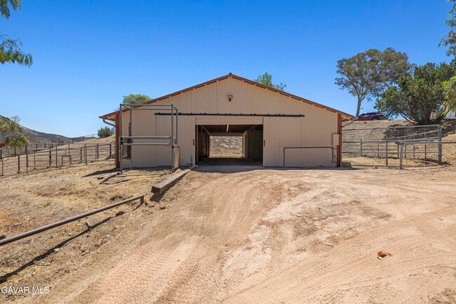 Building Photo - 13620 Pales Rd