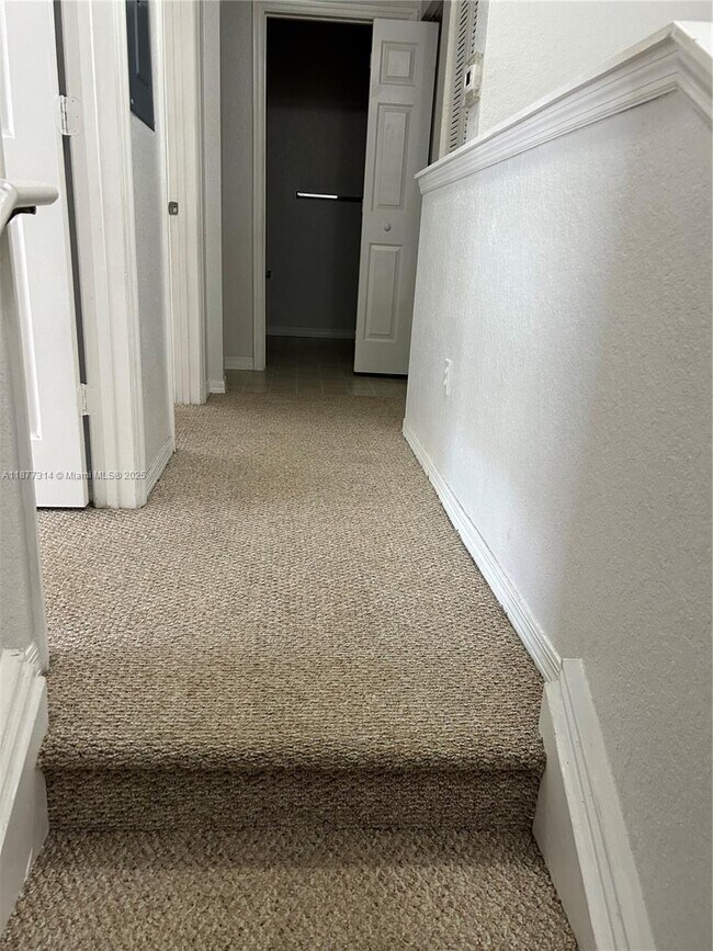 Building Photo - 4004-4004 San Gallo Dr