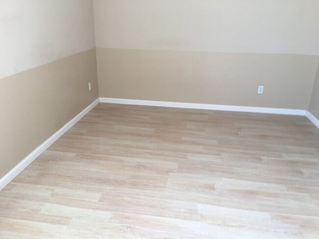 Building Photo - 7819 Camino Glorita